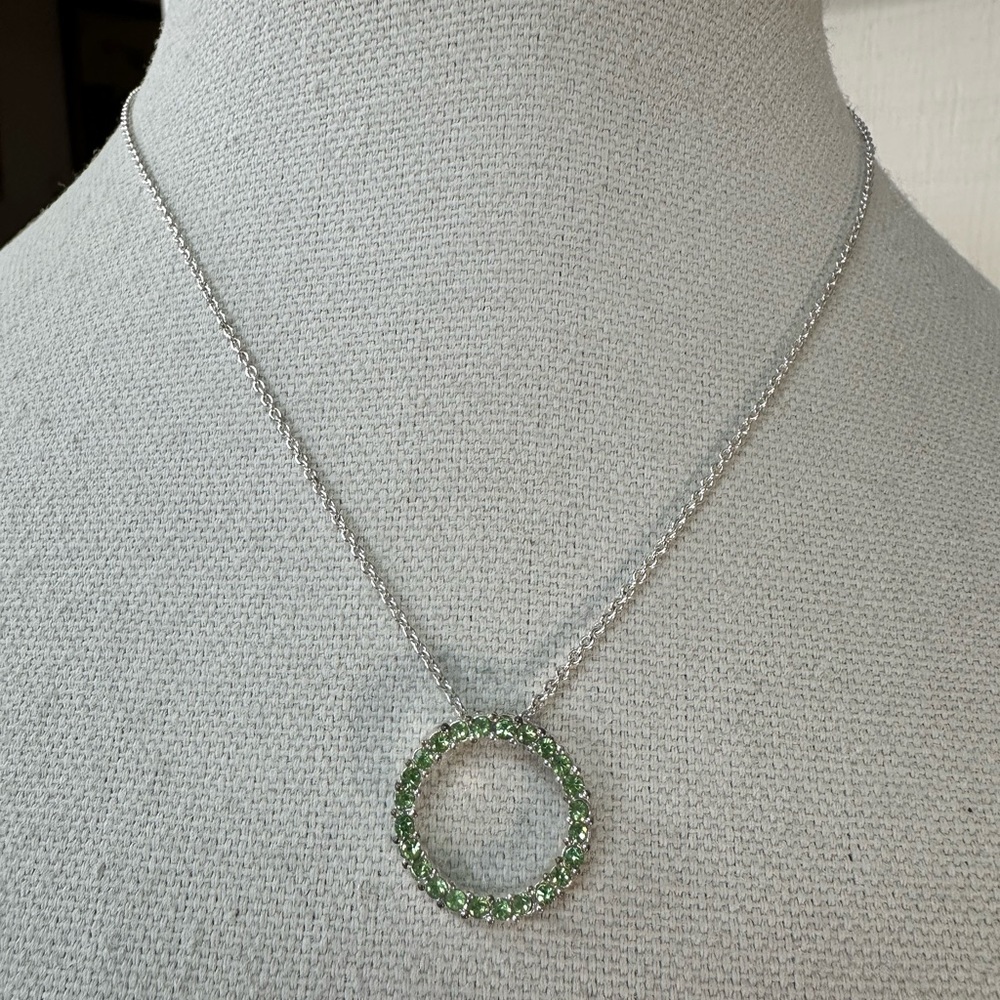 Dainty older AVON green rhinestone circle necklace